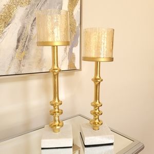 Juego de 2 candelabros.